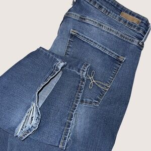 Denizen Levi's Mid Rise Boot Cut Jeans Medium Wash Distressed Women's 14 32x32